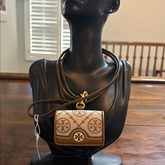 TORY BURCH T Monogram Jacquard AirPods Case - Picture 2 of 11